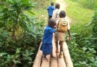 Gakenke – Muhondo: Hari Iteme rishobora guteza ibyago Abanyeshuri barinyuraho (Amafoto)