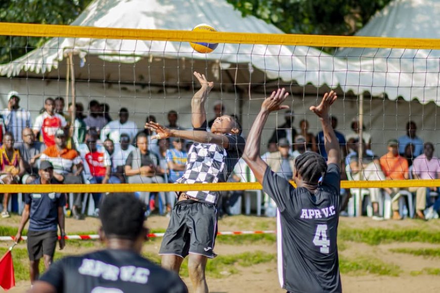 Abakinnyi ba APR begukanye Shampiyona ya Volleyball ikinirwa ku Mucanga (Amafoto)