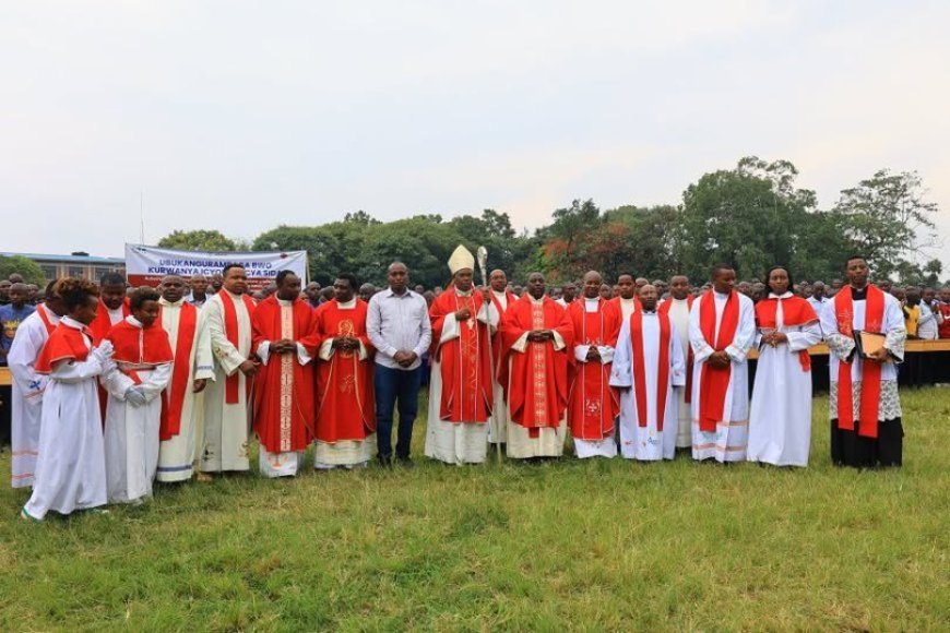 Musenyeri Mwumvaneza yasuye ‘Urubyiruko rugororerwa Iwawa’ arusaba kwisubiraho no guhinduka (Amafoto)