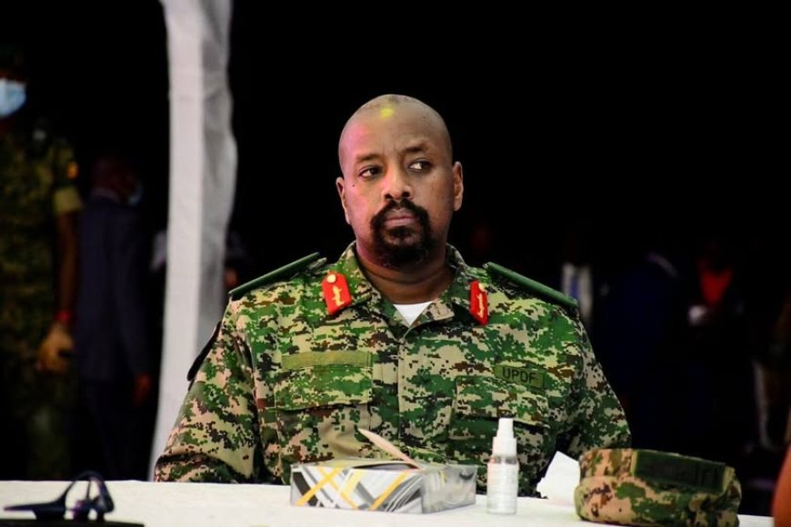 General Muhoozi yasabye Abanyarwanda gusura Uganda