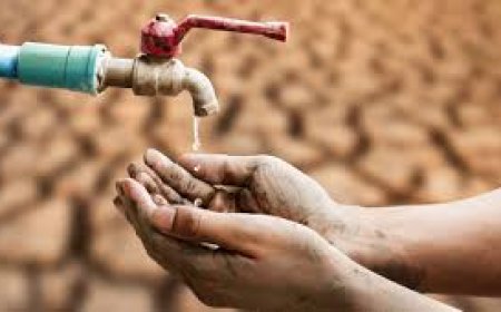 Gakenke – Muhondo: Amazi yabaye ingume, bafungura Robine hakaza Ibitonyanga bivanze n'Ivumbi