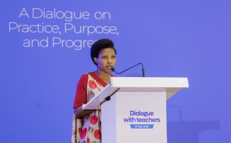 Urayeneza yasabye ko Umushahara wa Mwarimu uhuzwa n'ibiciro biri ku Isoko