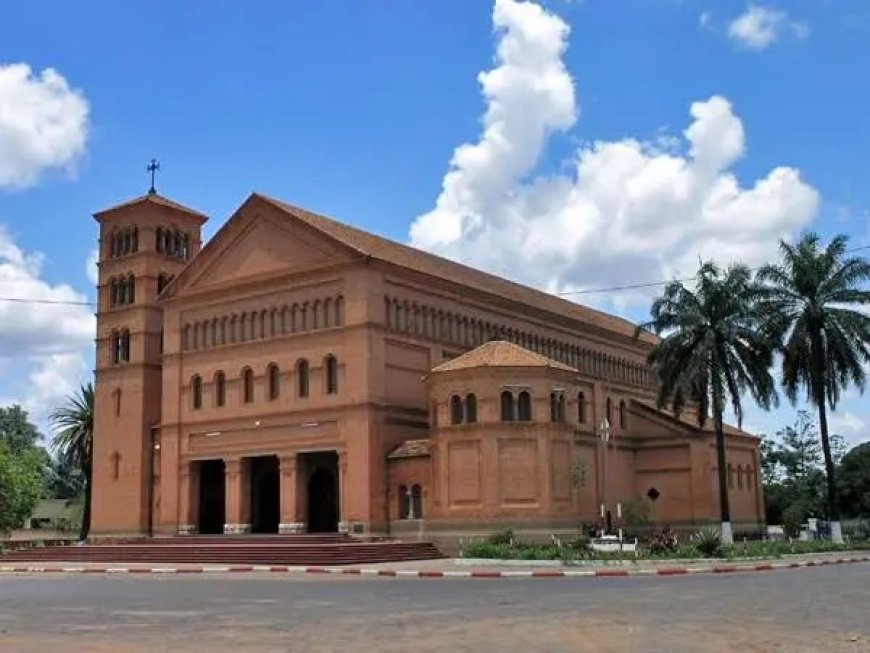 Paruwase yitiriwe Mutagatifu François d'Assise yafunzwe