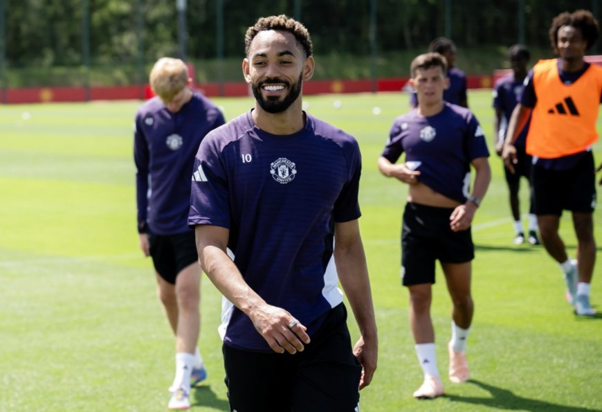 Matheus Cunha reacts to taking Rashford’s Shirt number