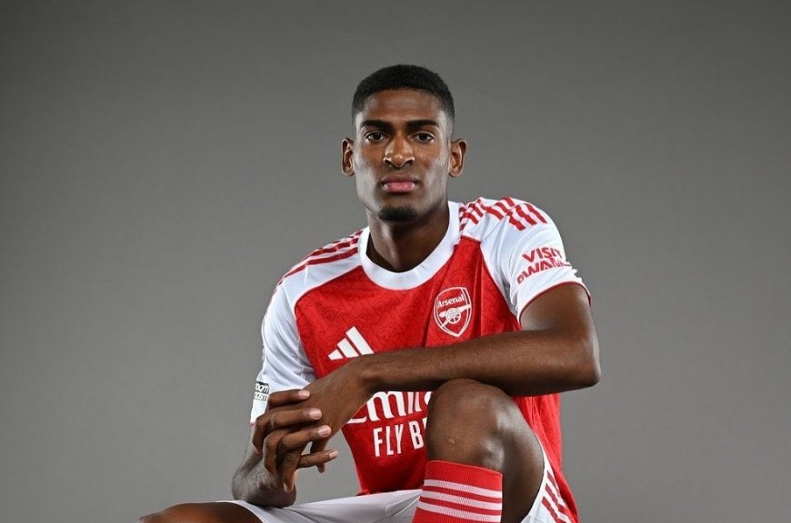 Arsenal sign Cristhian Mosquera to bolstered their defensive ranks