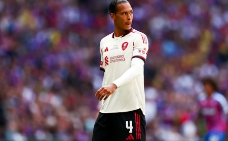Virgil van Dijk sends clear transfer concern amid Alexander Isak Saga