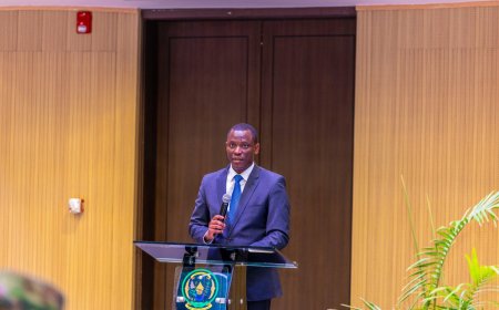 Intara y'Amajyepfo: Minisitiri Habimana yasabye ubuyobozi kunoza imitangire ya Serivise