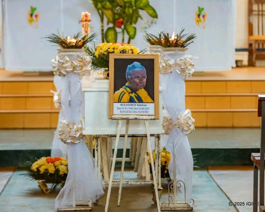 Mukanemeye Madeleine wari Umufana wihebeye 'Mukura na Amavubi' yashyinguwe (Amafoto)