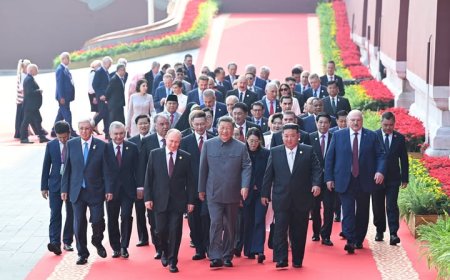 China’s Xi oversees massive military parade with Putin, Kim in attendance
