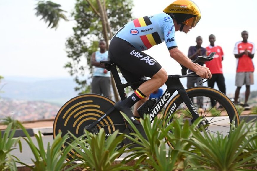 Abagabo: Remco Evenepoel yahize abandi mu gusiganwa n'igihe, Umunyarwanda aba uwa 25