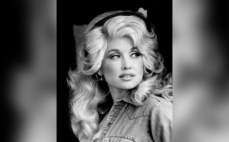 Umuhanzi “Dolly Parton” ararembye