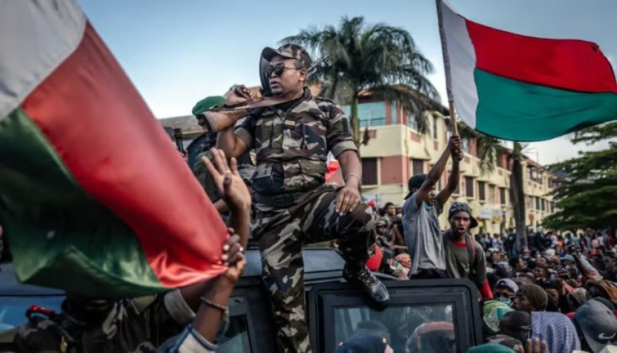 Madagascar: Elite troops seize the power as President fled the Country