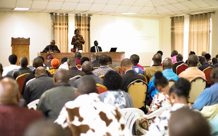 Gakenke: Abayobozi b'Amashuri baganirijwe ku myitwarire mbonezamubano na Sitati yihariye igenga Abarimu