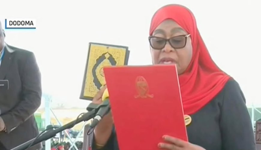 Samia Suluhu yarahiriye kuyobora Tanzaniya mu muhango wakorewe mu “Kigo cya Gisirikare”