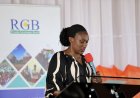 Amajyepfo: Guverineri Kayitesi yasabye gukurikiranira hafi imitangire ya serivise zigenewe abaturage