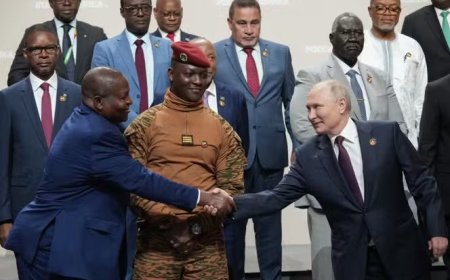 Neither Moscow nor Paris: A West African Country’s Delicate Diplomacy