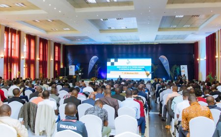 Impamvu Koperative Umwalimu – SACCO itazamuye ubwizigame ngo buve kuri 5% bugere ku 8%