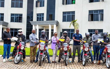 Abavuzi b'Amatungo mu Karere ka Gakenke bahawe Moto