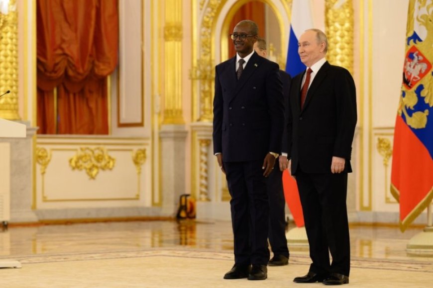 Maj Gen Nzabamwita yemerewe na Perezida Putin guhagararira u Rwanda mu Burusiya
