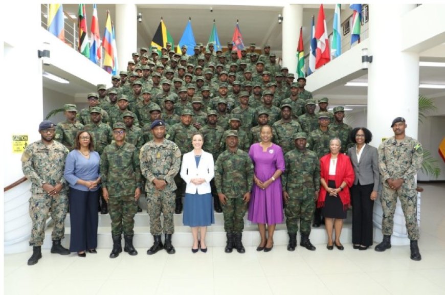AMAFOTO: RDF yageze muri Jamaica kuyifasha guhangana n'ibyangijwe na Hurricane-Melissa