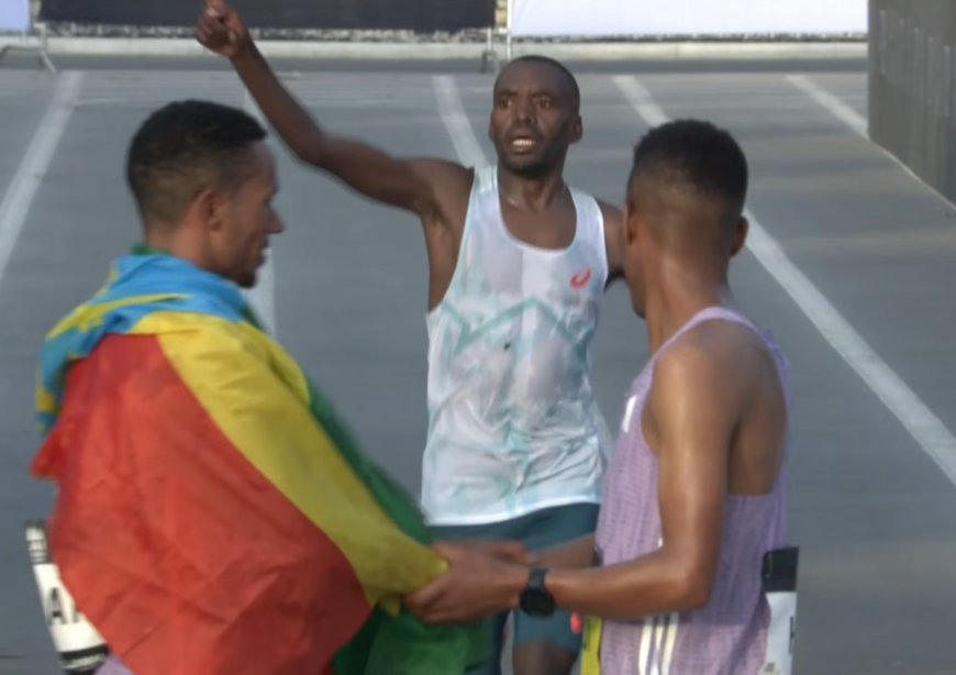 Umunyarwanda “Hakizimana John” yakoze amateka yo kwegukana Umudari wa Bronze muri Dubai Marathon