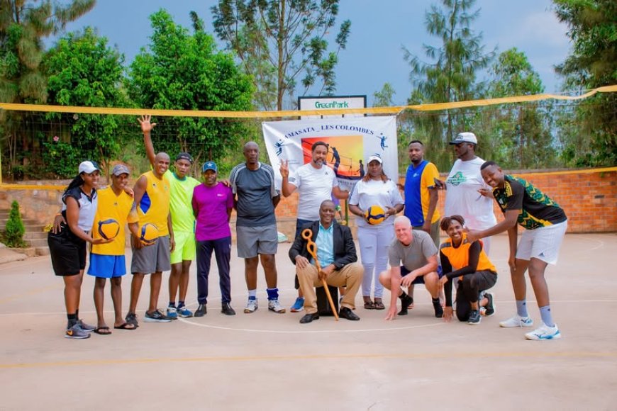 Abanyuze mu ‘Amasata na Les Colombes’ biyemeje gushinga irerero rya Volleyball na Beach Volleyball