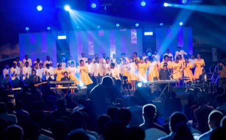 Healing Worship Minitry yatumiwe na Cornerstone Choir mu gitaramo kizamara iminsi ibiri