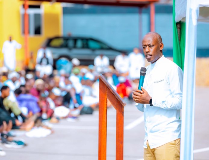 Eid al-Fitr: Sebutege yasabye Abayisiramu gukomeza kugira uruhare mu iterambere ry’igihugu
