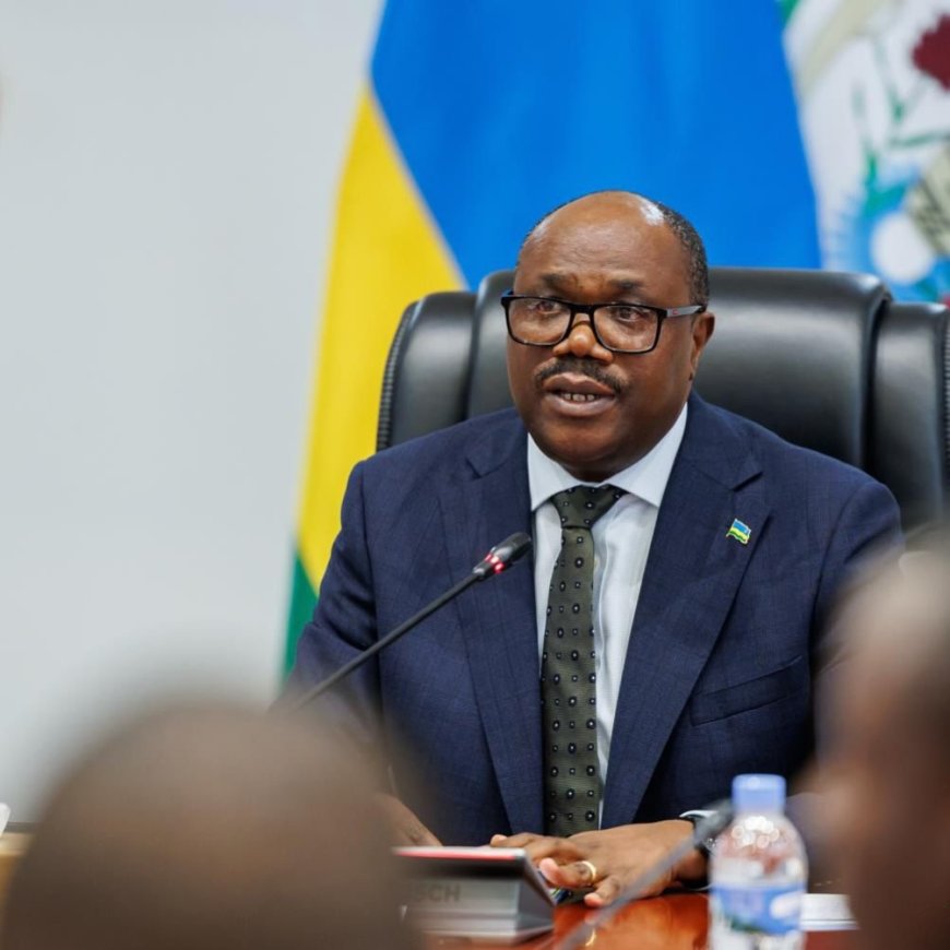 Rwanda: Minisitiri w’Intebe yateguje izamuka ry’ibikomoka kuri Peteroli, asaba kugabanya ingendo zitari ngombwa