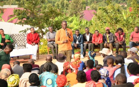 Nyamagabe: Niyomwungeri yatangije Sisitemu ‘Mbaza’, asaba abaturage kwita ku mibereho