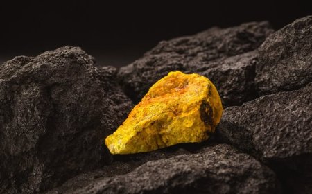 Uranium ni iki, ikoreshwa ite n’uruhare rwayo mu gukora intwaro kirimbuzi?