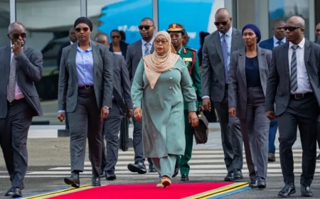 Perezida Samia Suluhu yitabiriye ubutumire bwa Putin i Moscow