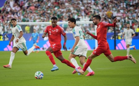 Algeria sink Jordan to keep World Cup dreams alive