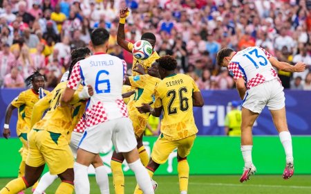 Croatia edge Ghana to reach World Cup knockout stage