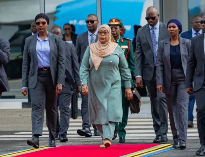 Perezida Samia Suluhu yitabiriye ubutumire bwa Putin i Moscow