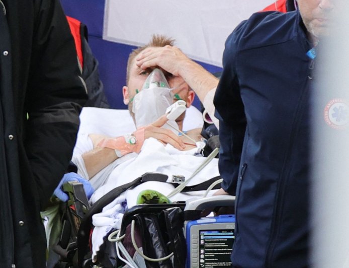 Christian Eriksen suffers another collapse during Ukraine friendly