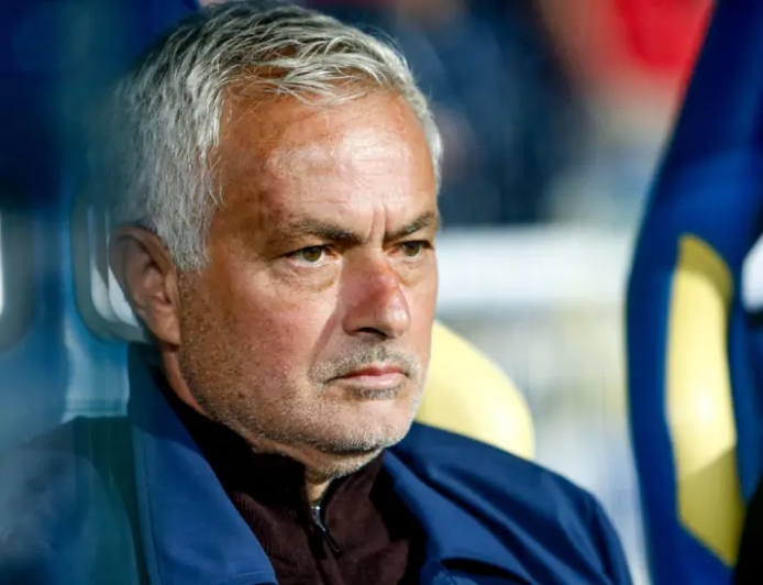 Jose Mourinho appointed Real Madrid coach on three-year deal