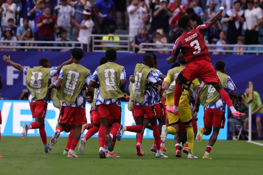 Cape Verde edge closer to knockouts after holding Uruguay