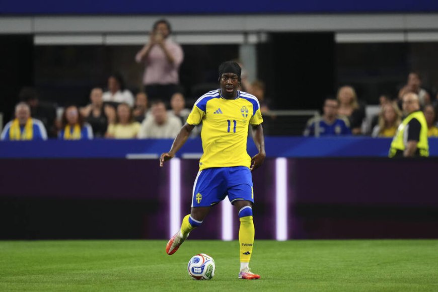Maeda, Elanga goals send Japan and Sweden into World Cup knockouts