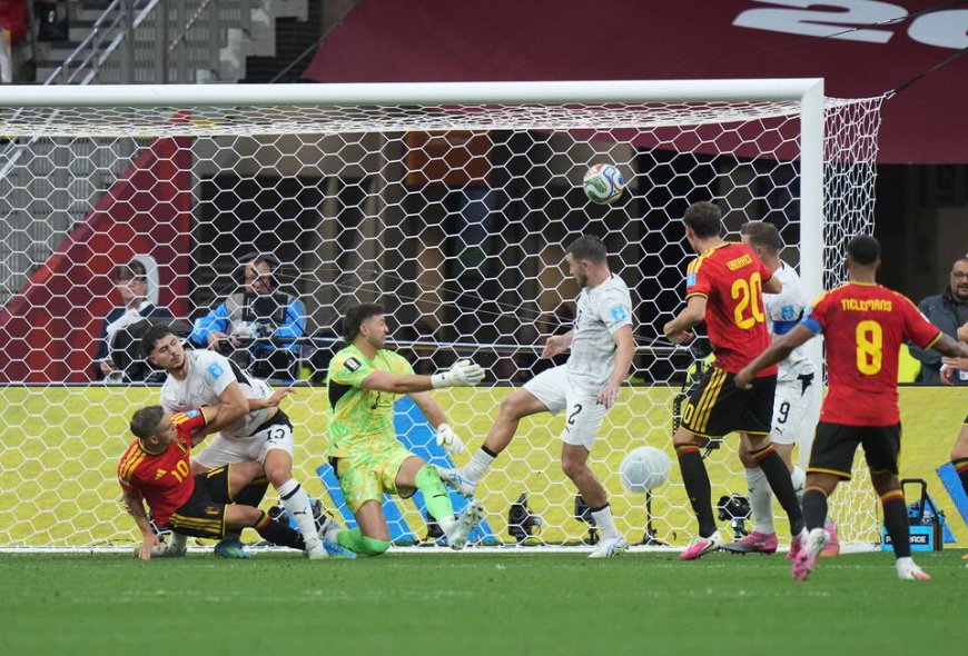 Belgium thrash New Zealand to reach World Cup knockouts in style