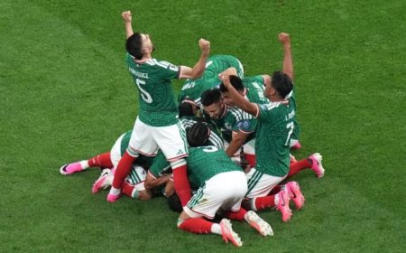 Mexico end 40-year knockout drought with convincing victory over Ecuador