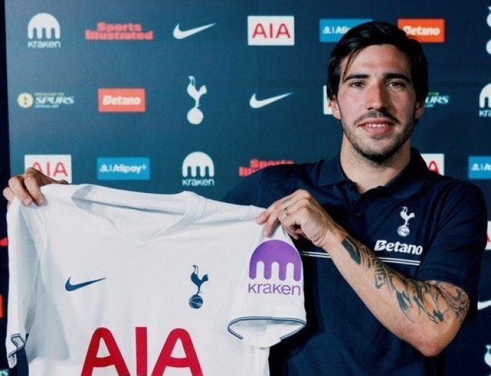 Tottenham sign Tonali for club-record £100m fee