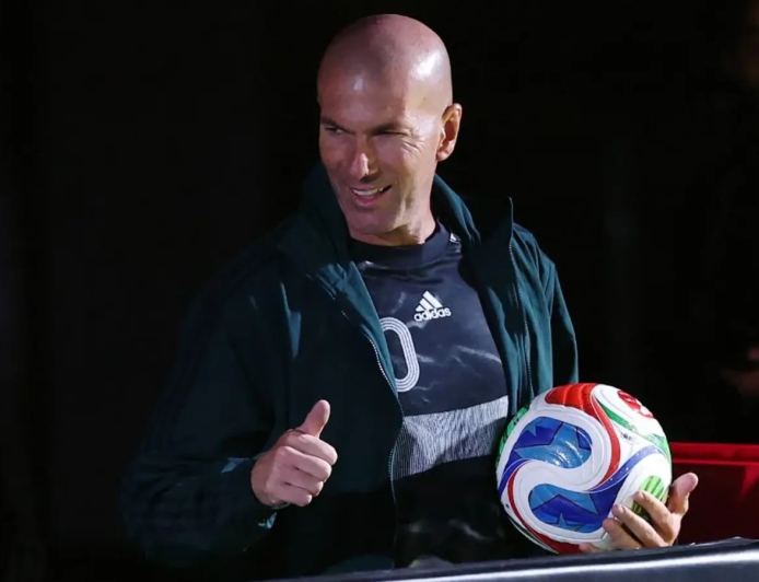 France appoint Zidane as head coach on four-year deal