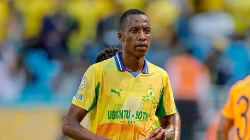 Divine Lunga ukinira Mamelodi Sundowns na Zimbabwe yarokotse igitero cy’Amasasu