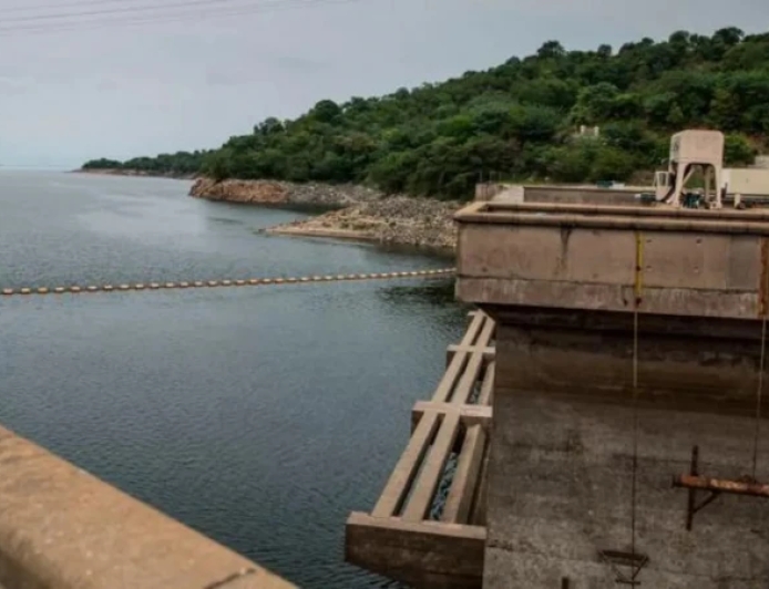 44 dead after overcrowded ferry capsizes on Zimbabwe’s Lake Kariba