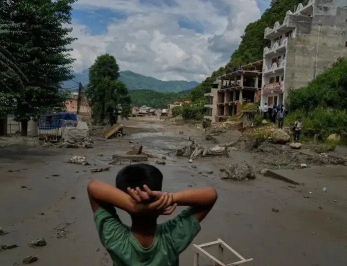 Nepal-Tibet floods kill 469, leave over 1,500 people missing