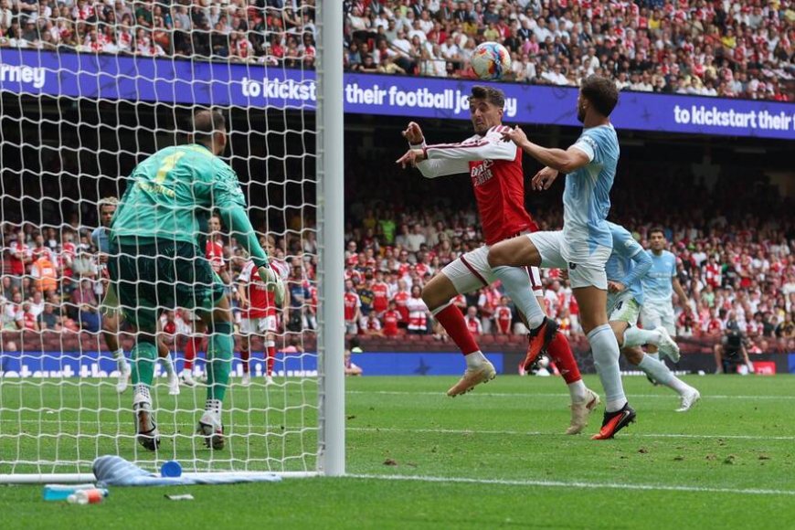 Arsenal thrash Man City 3-0 to claim Community Shield (Photos)