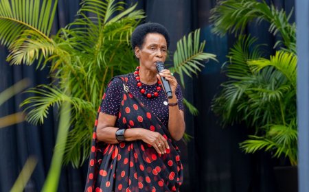 Veteran Rwandan Musician Suzanne Nyiranyamibwa dies