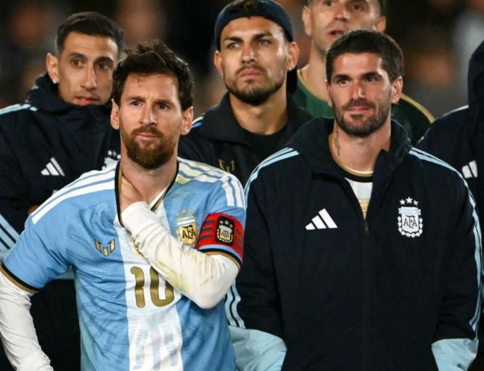 De Paul leads Messi tributes after Argentina farewell (Photos)