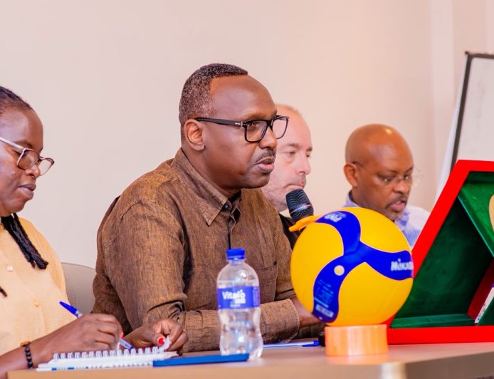 Volleyball: FRVB irateganya kugabanya umubare w’abanyamahanga bakina muri Shampiyona